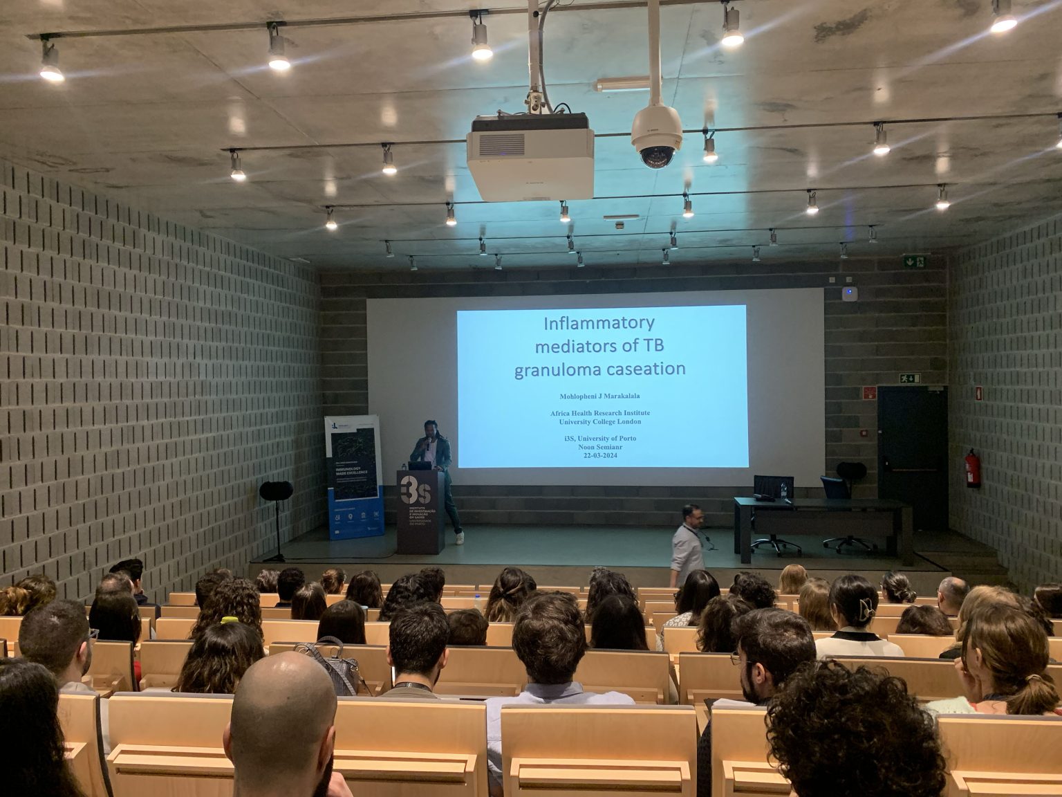 Dr. Jackson Marakalala visits i3S